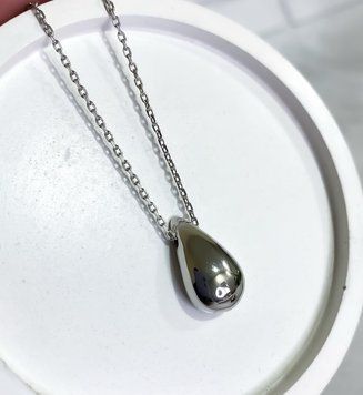 Підвіс-крапелька срібний на тонкому ланцюжку з родієвим покриттям Камелія SD0486р фото